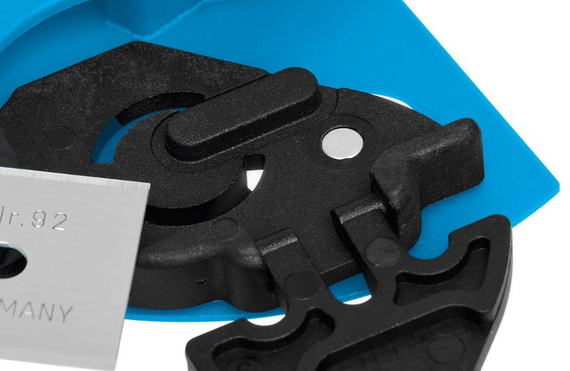 csv_image script 13359223_h3_9_e_01.jpg