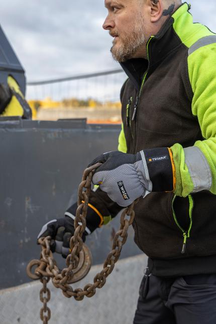 csv_image script 318071_h4_9_e_01.jpg